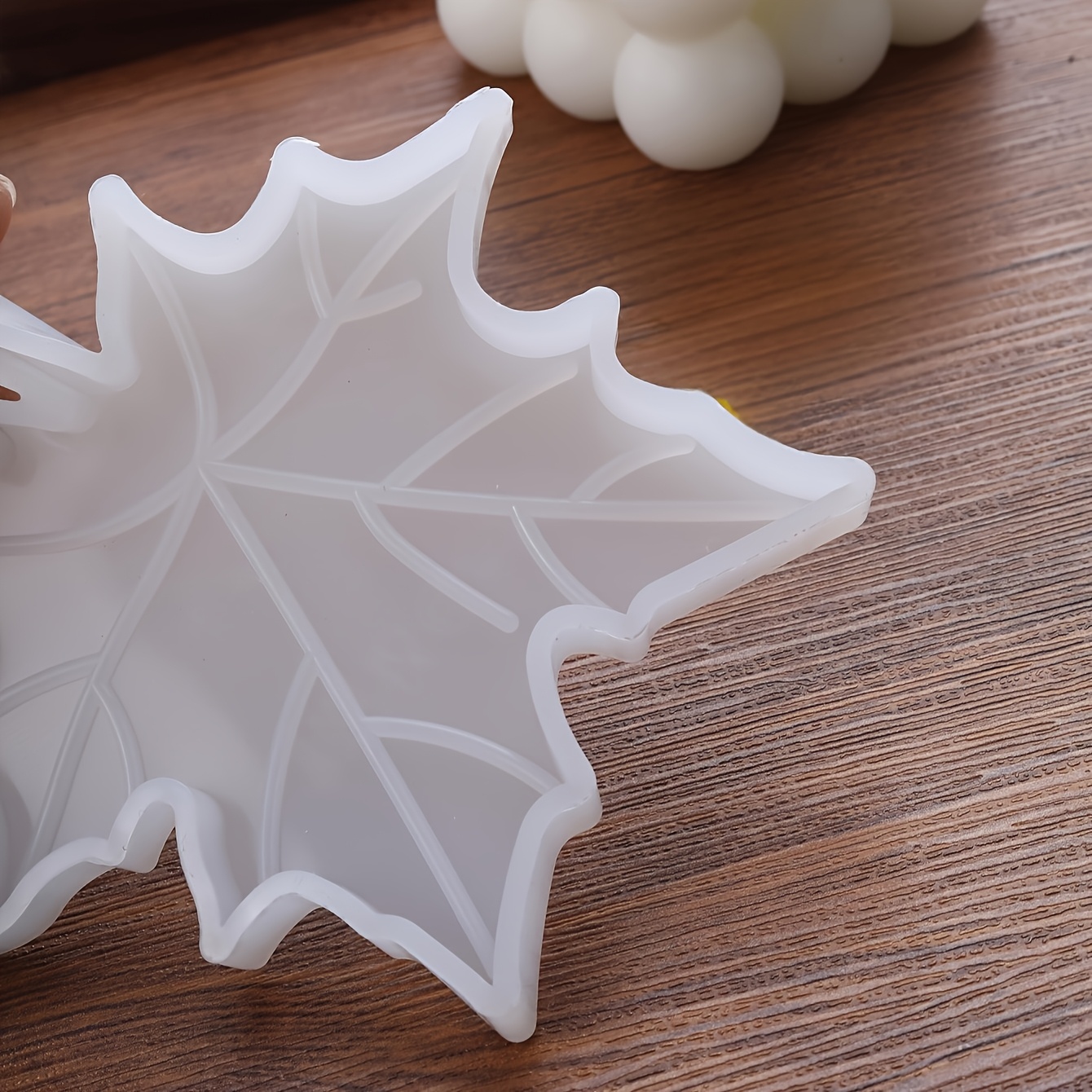1PC カエデの葉の形をしたシリコンモールド、DIY 石鹸、 - Soap Making Molds のレビューと価格